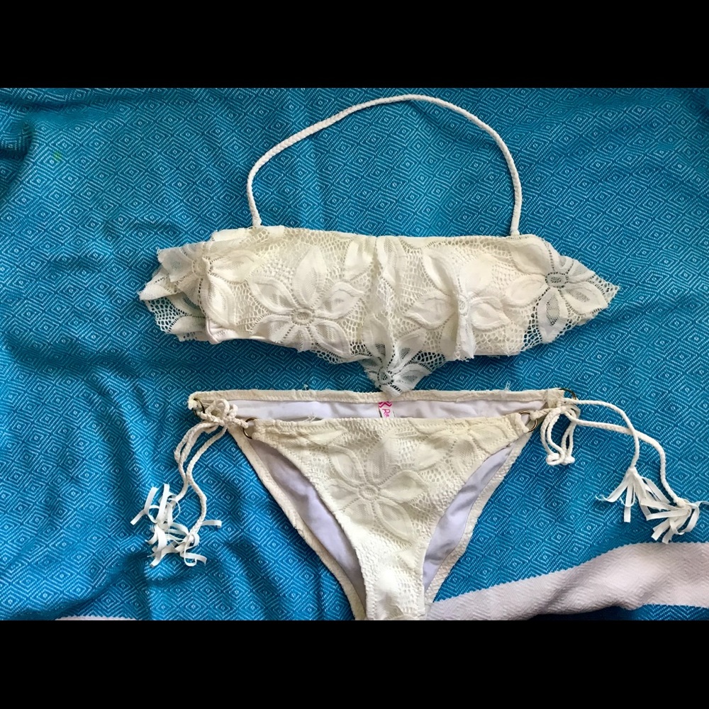 Raisins Lace Overlay Flounce Bikini